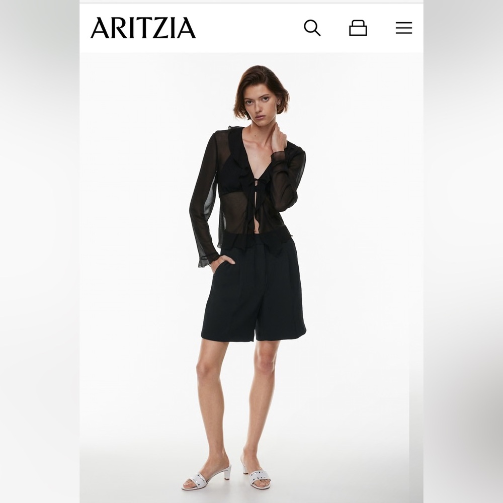Aritzia Effortless Shorts Long (7in long) size 10 (fit like 6/8) - NEW WITH TAGS